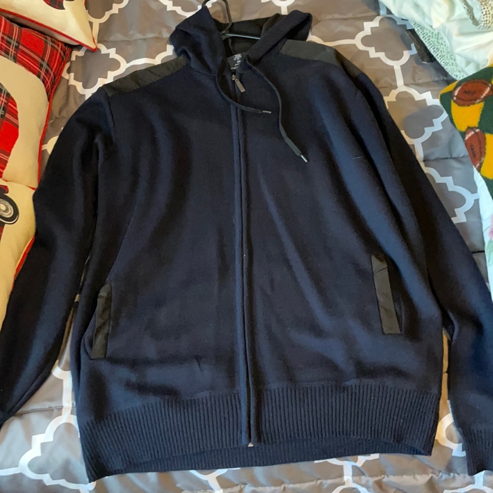 Blue gear sweatshirt never been worn xxl